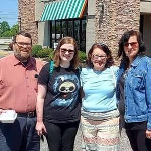 Meet your Posher, Hannah